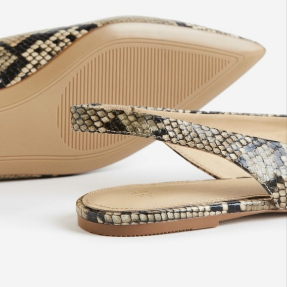 H&M Snakeskin Slingback Flats - Picture 2 of 4